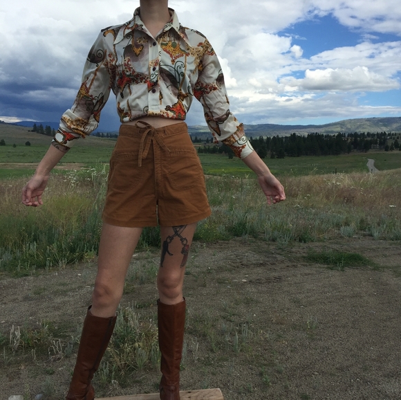 Meet your Posher, MJ - Picture 1 of 1